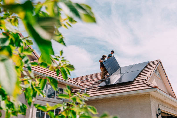 Best Roof Moss and Algae Removal  in Yacolt, WA